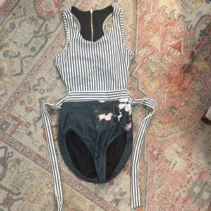 Albion Striped Black and White Swimsuit with Floral Design, Women’s Size Medium